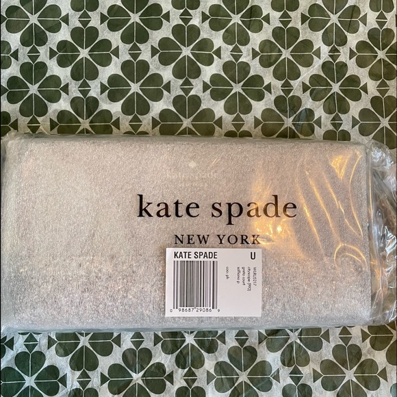 MAKE AN OFFER Kate Spade Greta Court Neda Zip Wallet Cityscape Glitter - Picture 2 of 4